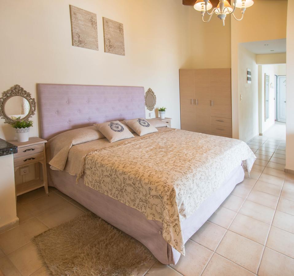 Frixos Hotel Mália Kültér fotó
